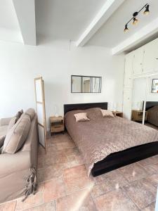 CANNES SUQUET spacieux studio