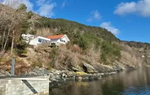 Lovely Home In Mosterhamn With Sauna - Bømlo