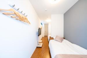 京セラドーム横の新築戸建て トイレ2台ベッド3台と追加の布団