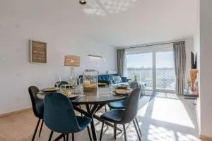 Huswell - Apartment in a unique location with swimming pool - Harendijk