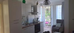 50m des cures joli studio Sophie avec coin nuit totalement relooké balcon wifi parking vue dégagée