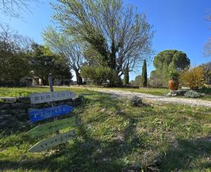 Maisons de vacances Domaine familial avec grand parc et piscine : photos des chambres