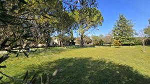 Maisons de vacances Domaine familial avec grand parc et piscine : photos des chambres