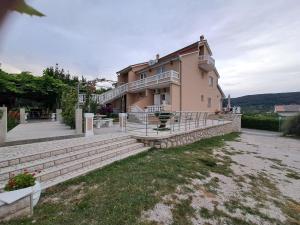 Gordana Apartments