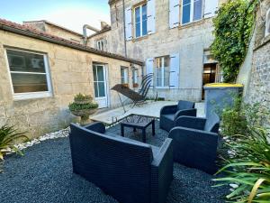 Appartements L'Authentique - Situe en face des thermes et tout proche du coeur de ville : photos des chambres