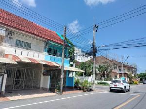 Not Flooded, Butter House 12PAX 10Mins to Lee Garden ที่พักติดเซ็นทรัล