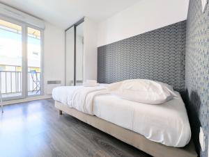 Appartements Chic and comfortable apart with Parking and Terrace : photos des chambres