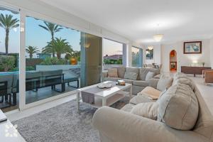 Villa La Corona by Abahana Villas