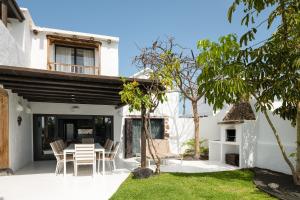Five-Bedroom Villa with Partial Sea View - Disability Access room in Kamezí Boutique Hotel Villas
