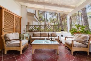 Villa Le Cesine by BarbarHouse