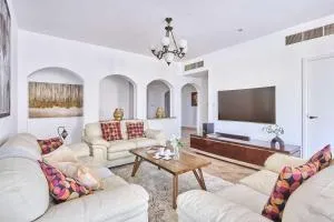 Frank Porter - Al Badia Hillside 2 - Dubai