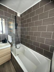 Appartements Appartement cosy Saint Denis : photos des chambres
