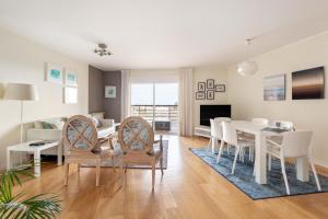 Cidadela Deluxe 2BR with Pool and Sea View