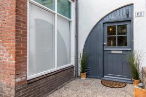 Ninas Beach House 2 " Free Parking "