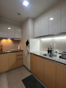 Pod To Go - Eastwood City