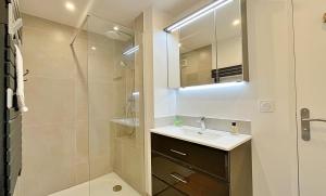 Appartements Renovated 2-room apartment near sea & shops : photos des chambres