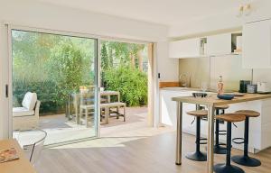 Appartements Renovated 2-room apartment near sea & shops : photos des chambres