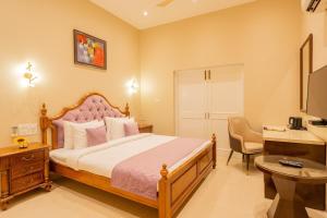 ELIVAAS The Kanota Retreat 4 BHK Villa Near Kanota Dam With Pvt Pool & Hill Views