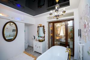 The Victorian Hotel & Spa Room 1