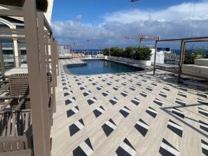 Corner 1 Bed Apart in Mercury Suites with Rooftop Pool Seasonal