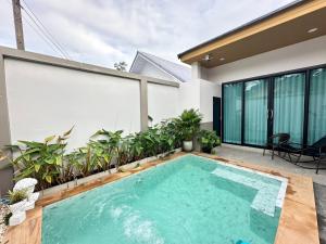 Golden Palm Resort