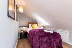 Central 5 Bedroom House with Parking in Nottingham