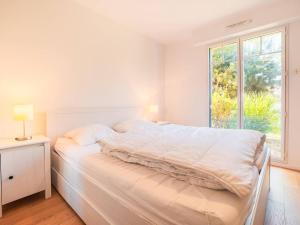 Appartements Spacieux T2 au centre-ville avec grande piece de vie - FR-1-821-29 : photos des chambres