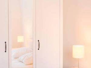 Appartements Spacieux T2 au centre-ville avec grande piece de vie - FR-1-821-29 : photos des chambres