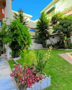 Exotic Girls Hostel - Абботтабад