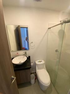 Aparta estudio cerca al mar, edificio nuevo sky tower