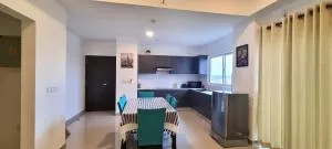 One bedroom 7th Floor Apartment in Ocean Breeze Hotel Residencies Negombo - 尼甘布