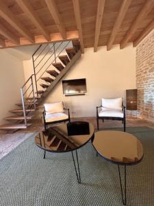 Villas Au 8 a Meursault, Magnifique maison Bourguignonne au pied des vignes, jardin, places de parking privee : photos des chambres