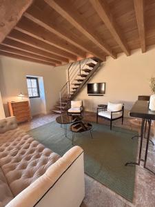 Au 8 à Meursault, Magnifique maison Bourguignonne au pied des vignes, jardin, places de parking privée