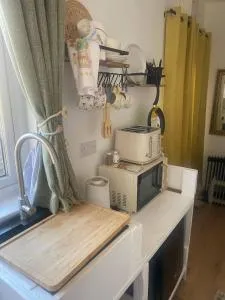 R and B Warm and Cosy Cabin - Gortnessy Upper