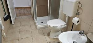 Apartments with parking place Laguna Svetilnik beach