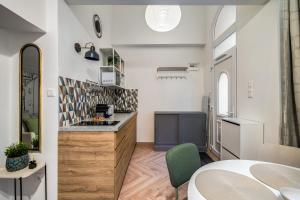 Paulay at Opera Suites P39