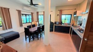 Koh Tao Studios Family Suite