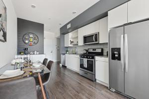 Hollywood 1bdr Comfort with Pool, Gym, Free Parking