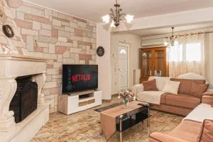 Castle House - Kallithea