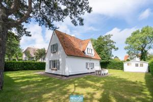 Villa De Mus - house with enclosed garden for 9 people