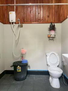 กิ่วลม - ชมลคอร Kiwlom - Chomlakorn, Lampang, TH