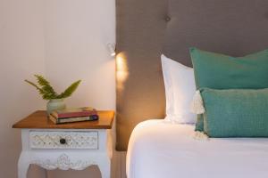 Coco Beach I&II - 6 Bedrooms , Private Pool , Beach at 200 meters