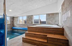 Nice Home In Højslev With Sauna