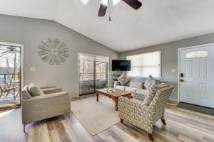Table Rock Lake Home with Lake Access and Views