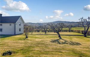 5 Bedroom Beautiful Home In Björketorp