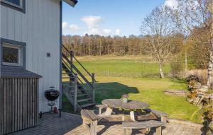 5 Bedroom Beautiful Home In Björketorp