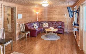 4 Bedroom Gorgeous Home In Fröseke