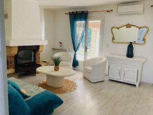 Villas Maison provencale de Plain pied avecGrand jardin et Piscine : photos des chambres