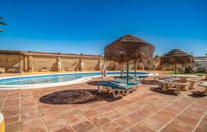 Gorgeous Home In Puente Genil With Wifi