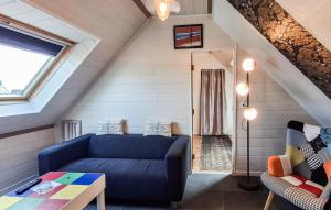 Maisons de vacances 2 Bedroom Gorgeous Home In Saint-Pabu : photos des chambres